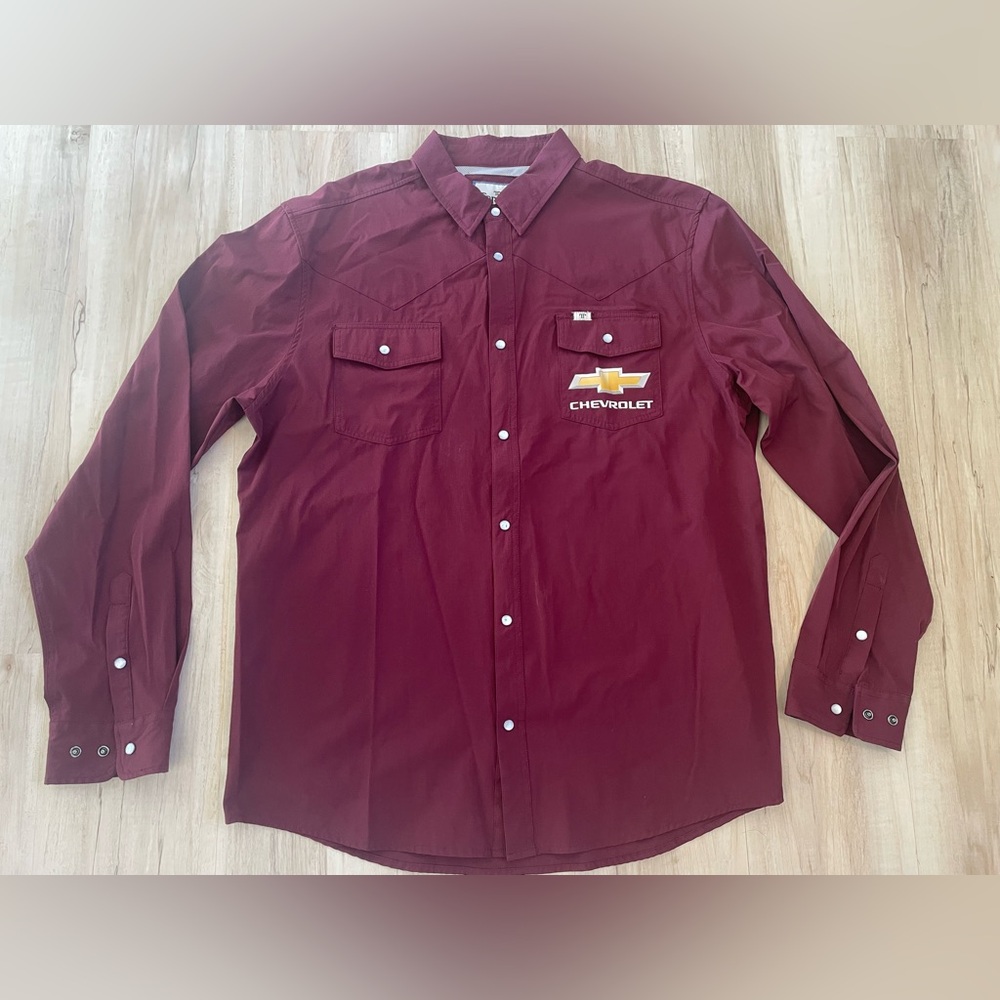 Men's xl Maroon vented Button Down Shirt pearl snap button *LOGO